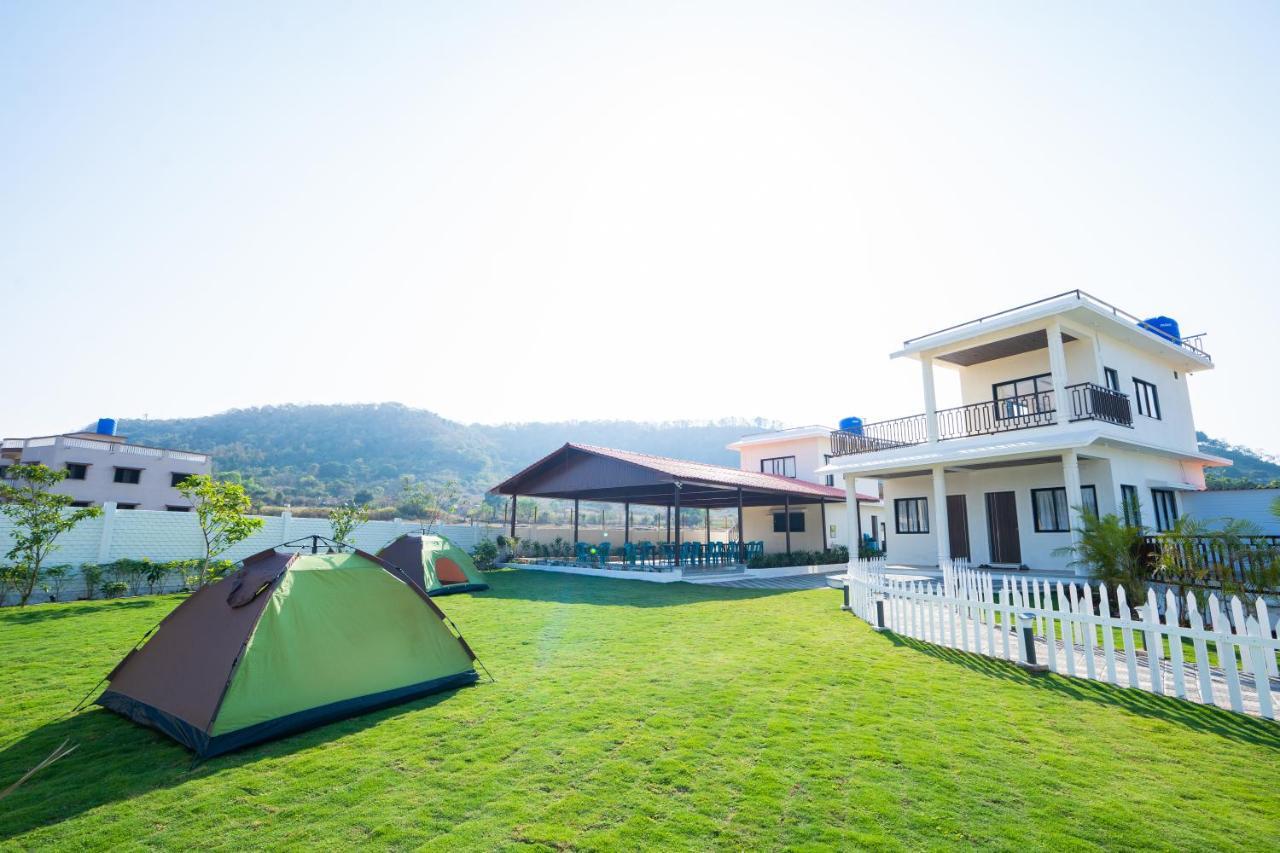 Eden Garden Villa Alībāg Buitenkant foto