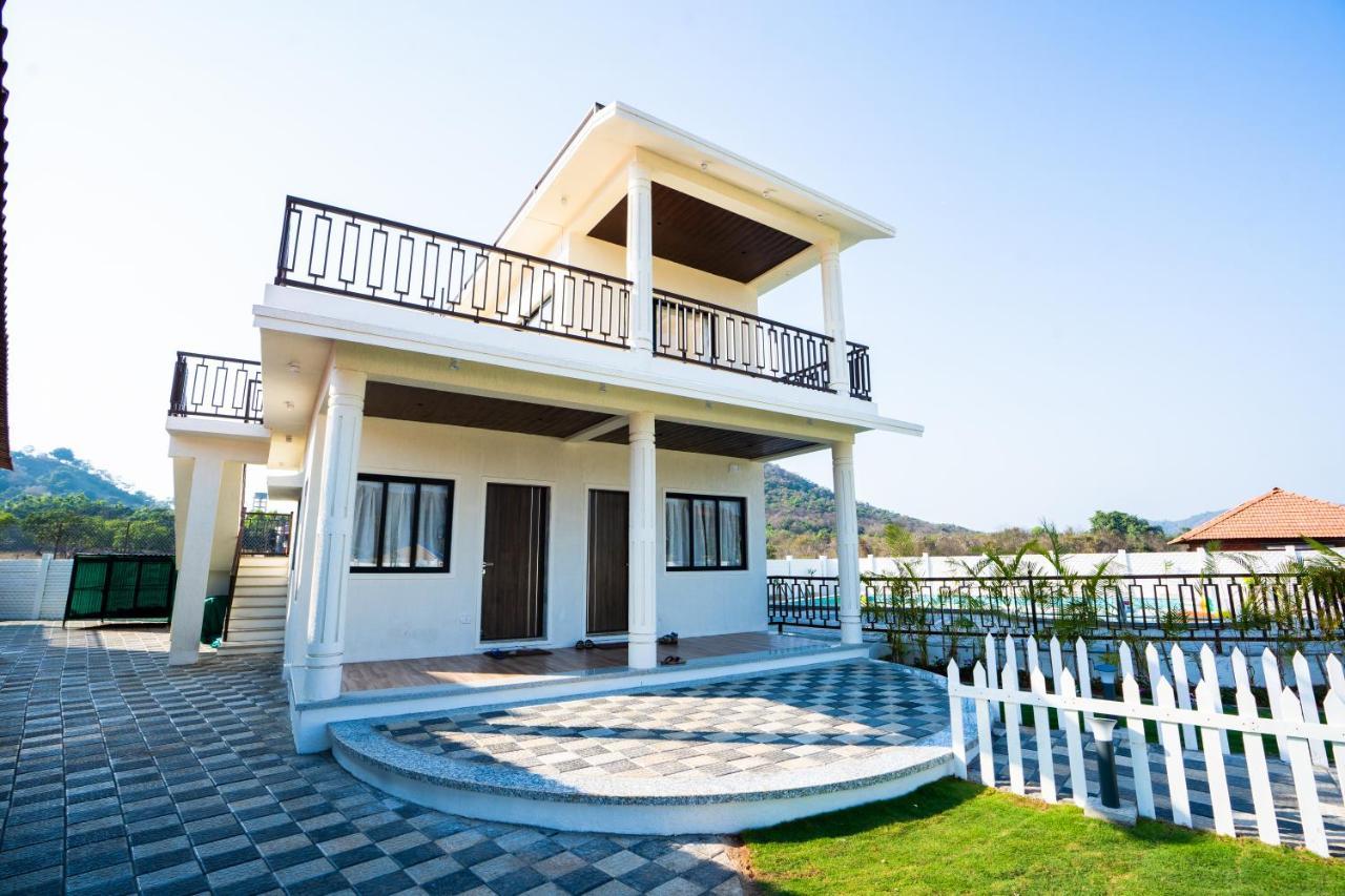 Eden Garden Villa Alībāg Buitenkant foto