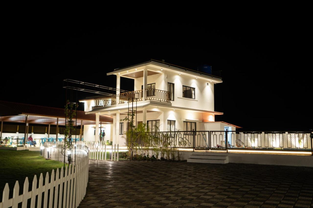 Eden Garden Villa Alībāg Buitenkant foto